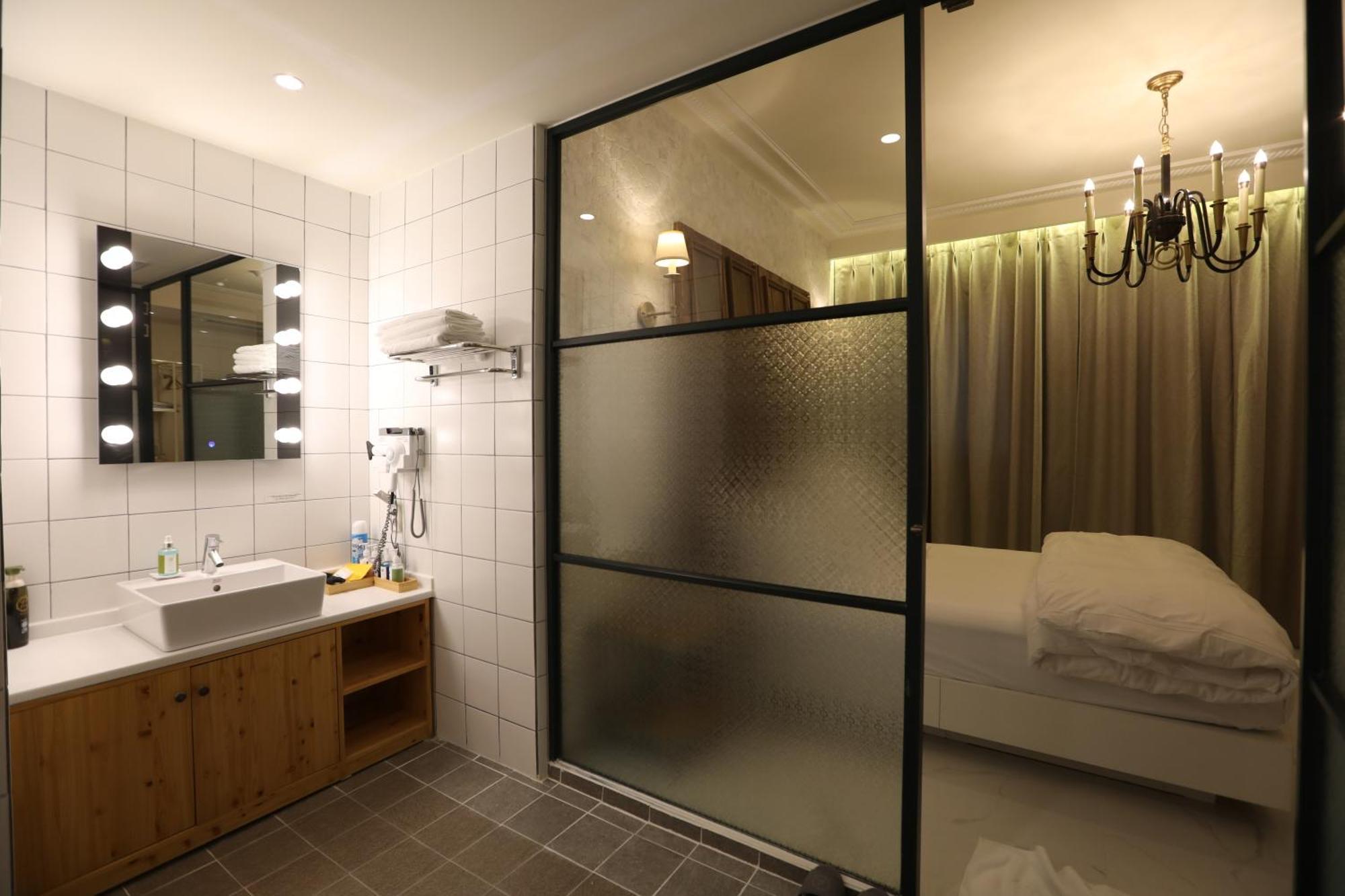February Hotel Seongseo Daegu Extérieur photo